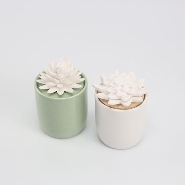 Home Decoration Ceramic Scent Diffuser With Delicate Flower And Wooden Lid