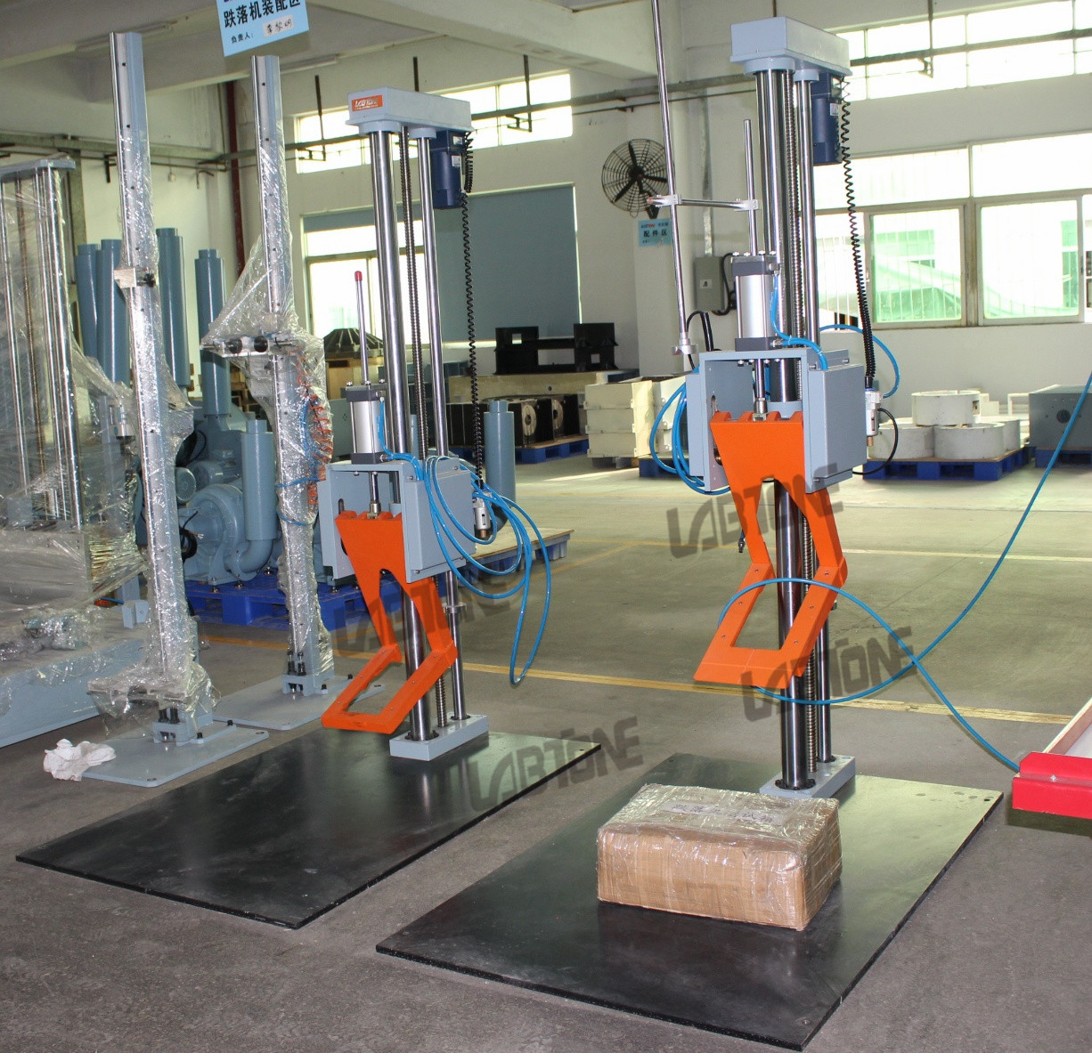 Drop Height 200 Cm 85kg Lab Drop Tester With CE Marking Meet ISTA Standard