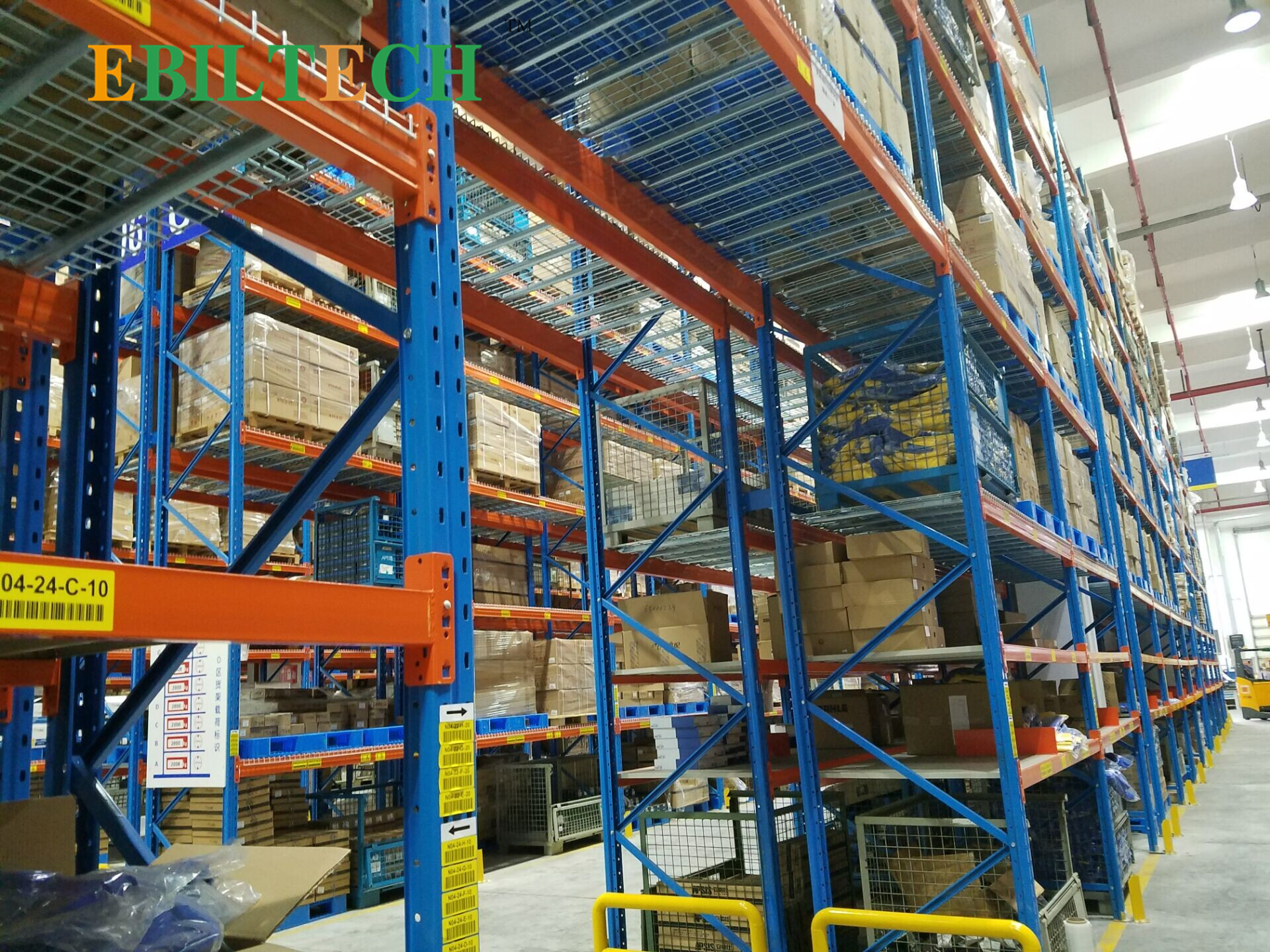 Warehouse Push Back Racking System Industrial First-In-Last-Out Operation Process