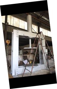 Forklift solid tyre press machine, TP200F-200TON