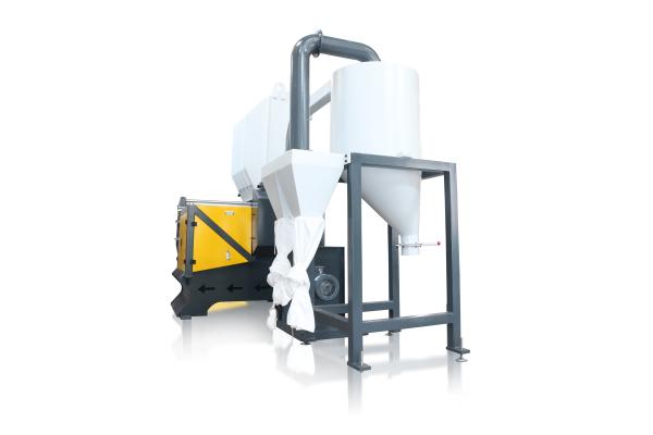 Quality Single Shaft Rotary Shear Shredder 380v 50hz With Automatic Reverse System for sale
