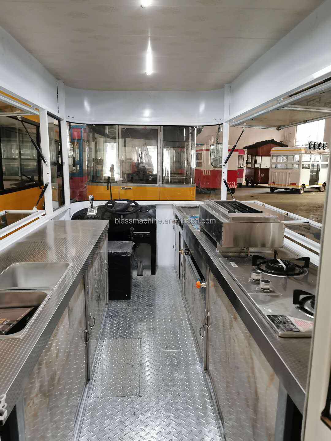 Super Performance Silver Mobile Juice Car with Low Investment and Snack Machinery Function