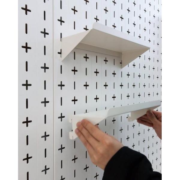Customized Metal Retail Wall Display Shelves Modular Display Racks Durable