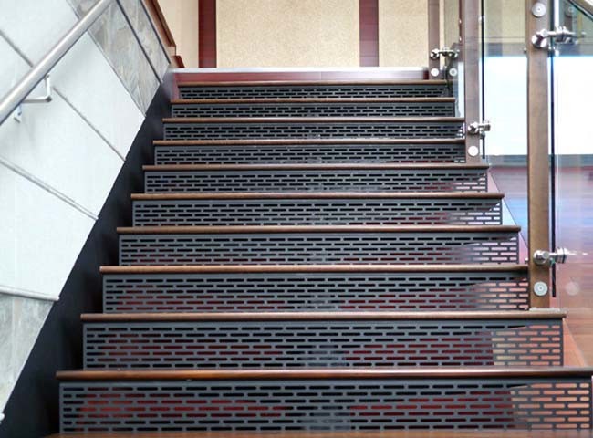 Slotted Hole Perforated Metal Sheet Offer An Efficient Way To Filter, Grades Liquids And Solids For Food Industries