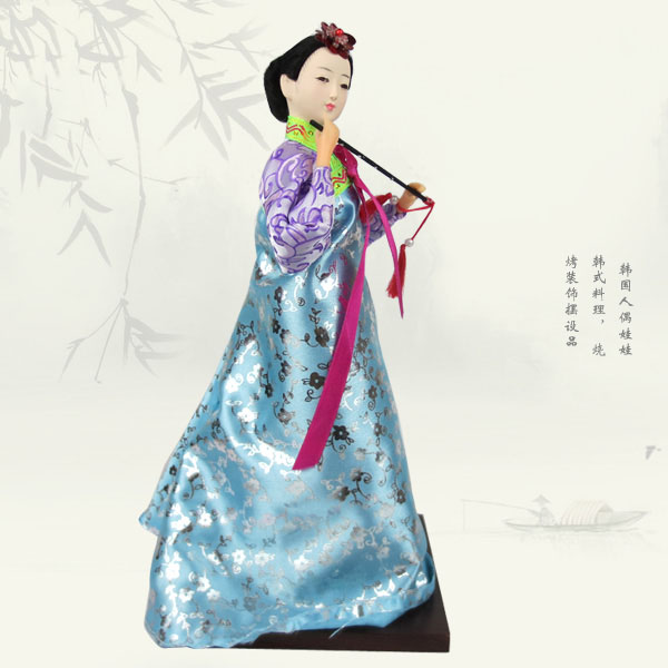 KOREAN tradional wear dolls