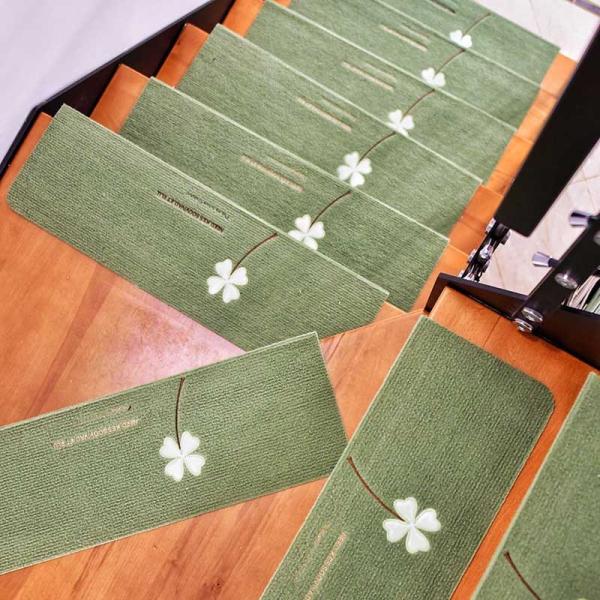 Quality Luminous Non-Slip Self-Adhesive Stair Mat for sale