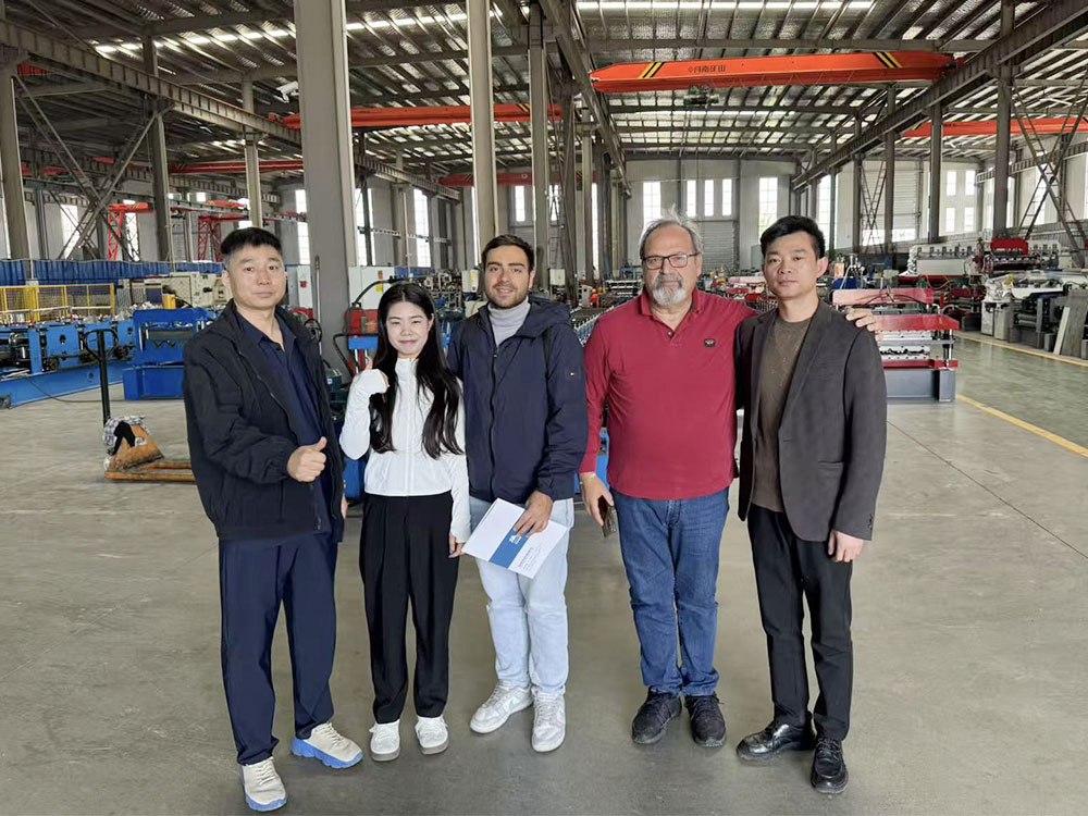 CU Channel Steel Roll Forming Machine Automatic Cold Roll Forming Machine