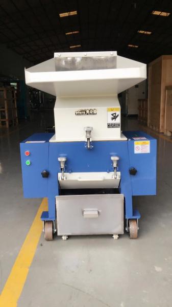 Quality 7.5KW Plastic Defects High Speed Granulator Pulverizer Machine OG-10FS Gray Color for sale