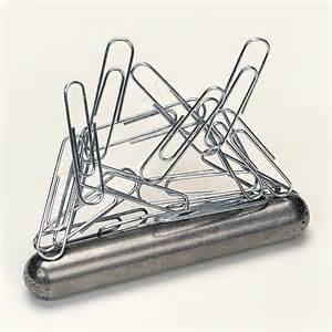 China Magnetic tool holder bar for such as hammers wholesale