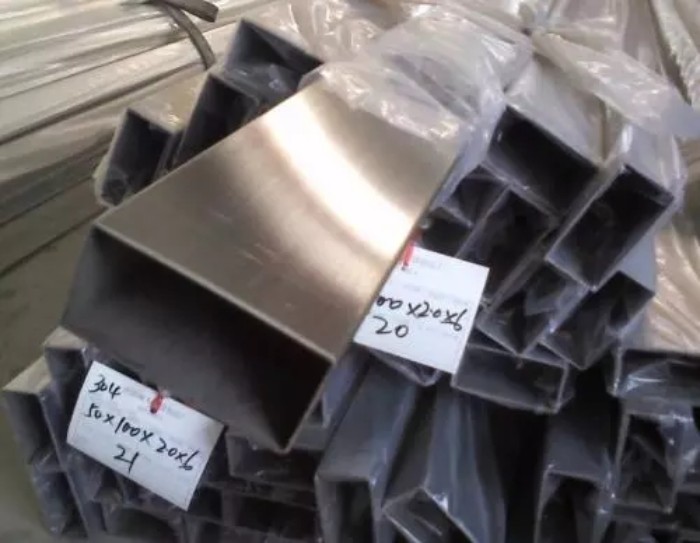Rectangular Astm 304l 3mm Seamless Steel Pipe