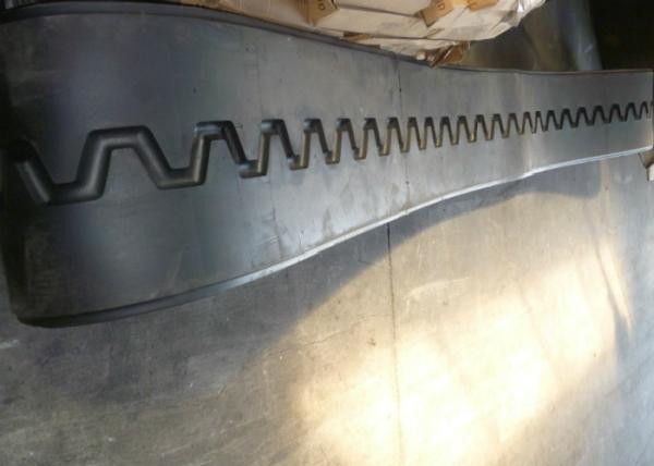 Quality Smooth Pattern Paver Rubber Tracks for sale