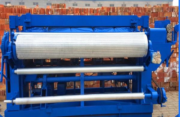 Quality Smooth / Tidy Mesh Electric Welded Mesh Machine 1.5T 2.2kw 1 Inch Aperture 0.65mm for sale