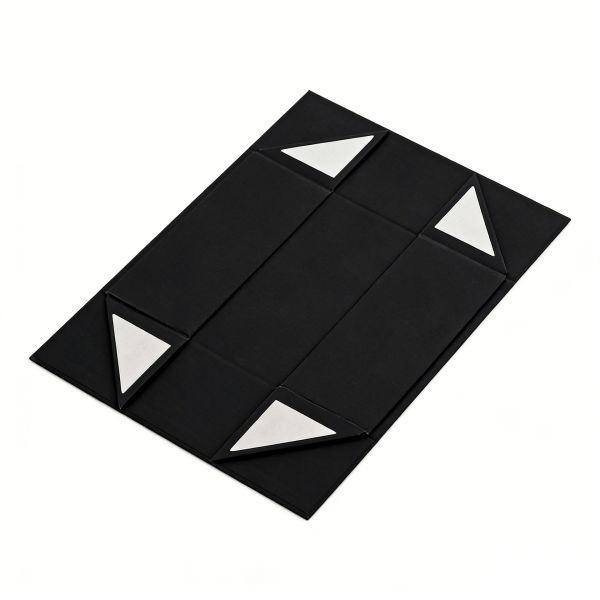 Wholesale Eco-Friendly Magnetic Packaging Gift Boxes Handle Custom Black Paperboard Sponge Matt Lamination for Sport Cards