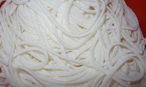 China Large Polyester Spiral Mesh Monofilament Polyester Mesh White And Blue wholesale