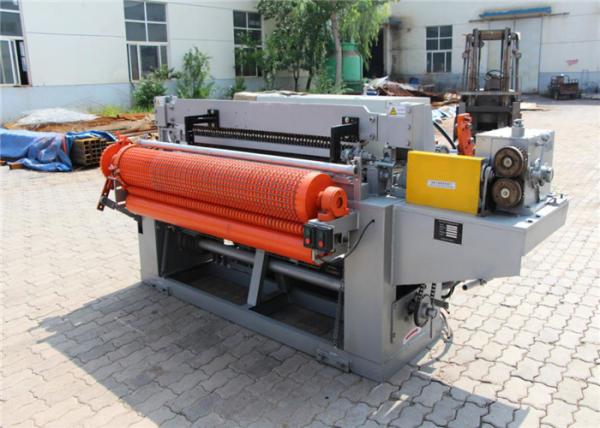 Quality Full Automatic Galvanized Wire Mesh Roll Welding Machine 80-100 Times / Min For Mesh Fence for sale