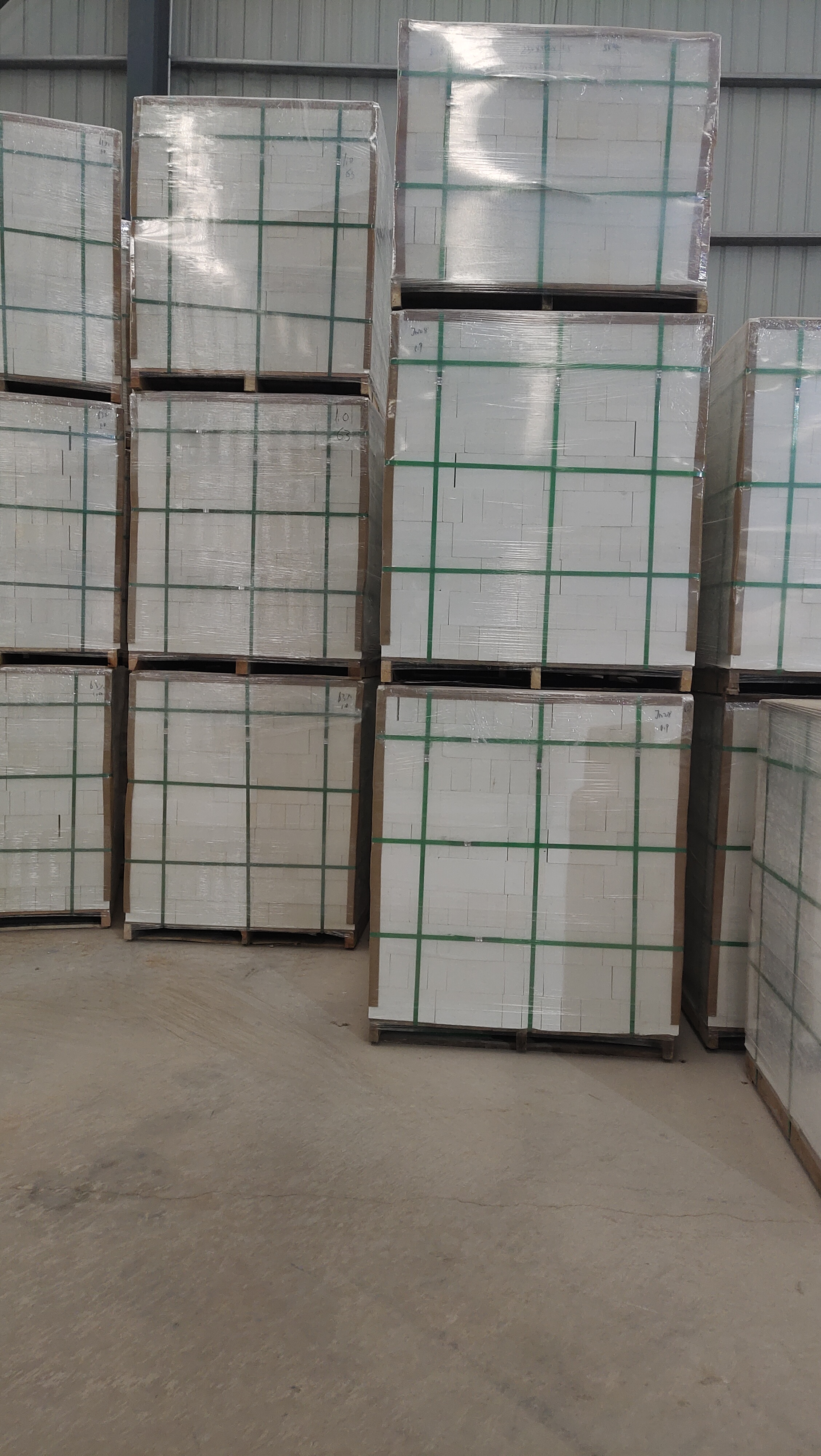 ISO9001 2008 Certified Fused Mullite Bricks for Temperature Furnace Insulation