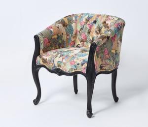 China Elegant black oak Wood Frame French Style Chair Crazy birds Fabric Antique Armchair Accent chair wholesale