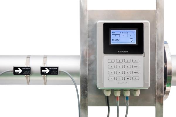 Quality Waterproof Transit Time DN1200 External Pipe Flow Meter for sale