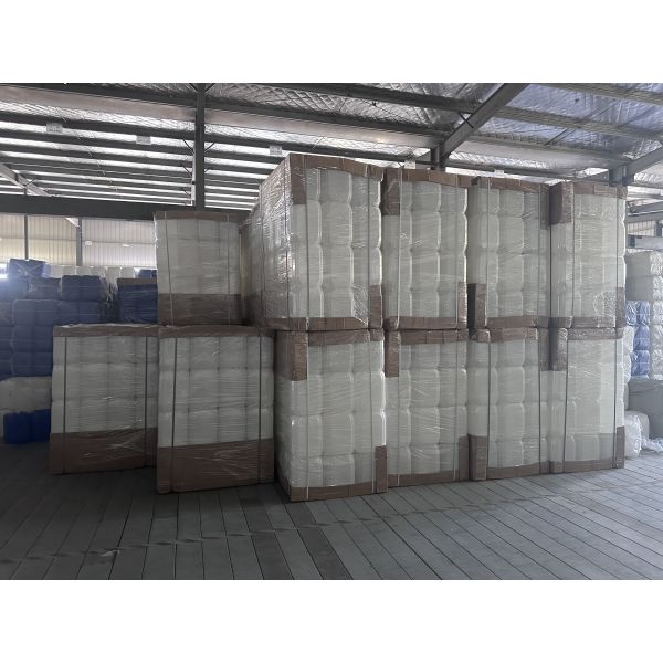 Molded-in Handle 15Liter Plastic Jerry Can For Easy Handling And Durable Storing Water