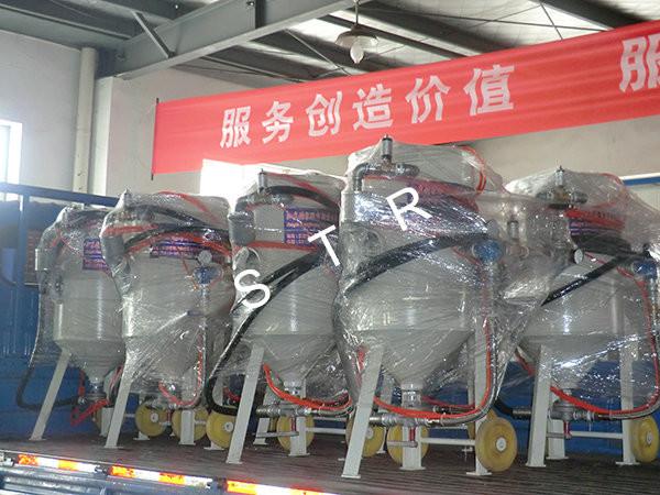 Quality Small Portable Sand Blasting Machine Rust on Ship Repair Container Removal for sale