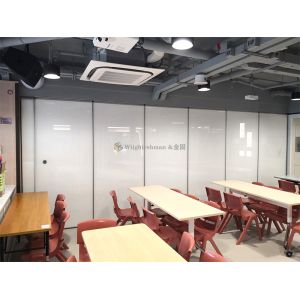 China OEM Movable Wall Panels Waterproofing Operable Wall Partitions wholesale