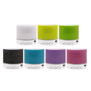 China 400mAh Wireless Mini Speaker , Portable Waterproof Speaker Handsfree on sale