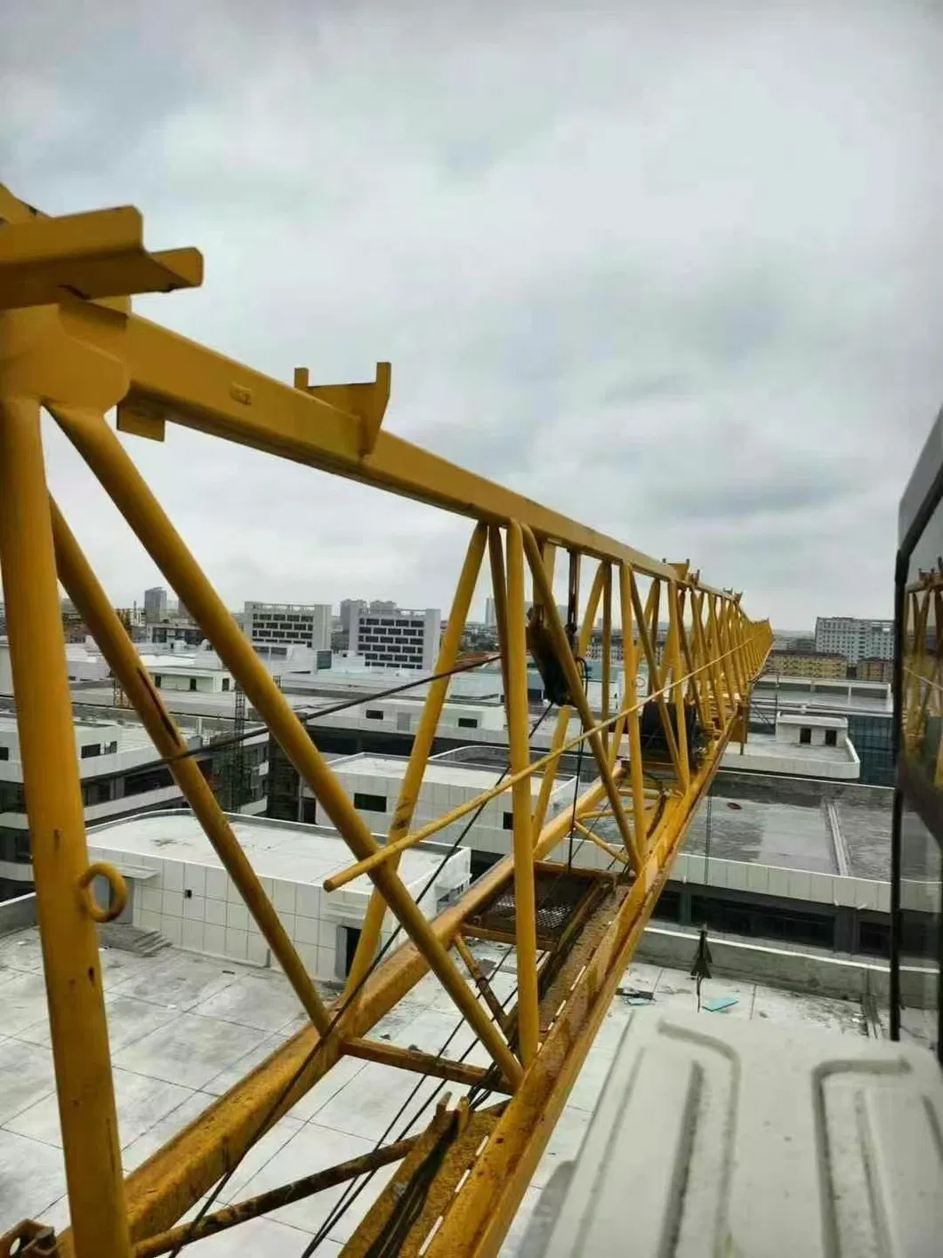 Used Zoomlion 6012 Tower Crane Reliable Lifting Power for Large-Scale Projects