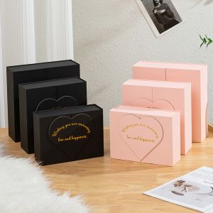China Cosmetics Custom Packaging Boxes 21x15x7cm 21x21x8cm  Valentines Day Gift Box on sale