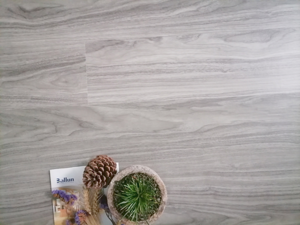 Direct Regular Waterproof Modern SPC Vinyl Plank Flooring with Eco-friendly Advantages