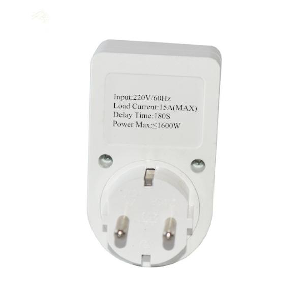 Home Appliances 5A 10A 15A 20A Voltage Protector with EU socket