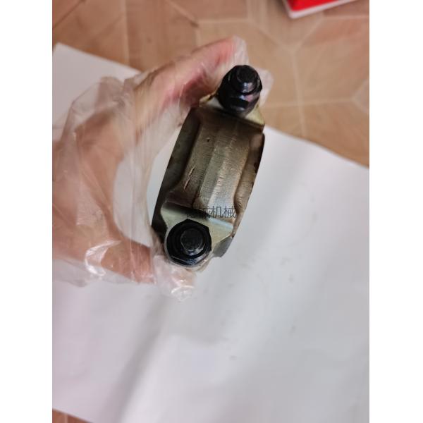 Black Engine Connecting Rod Mitsubish 4D32 Con Rod Connecting Rod With Piston