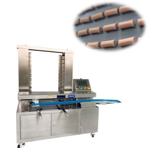 Automatic tray aligning machine