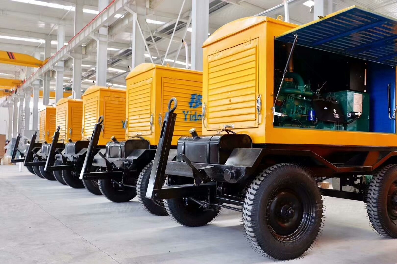 Mobile 60kw 70kva 150kva Genset Diesel Generator With Wheels Trolley