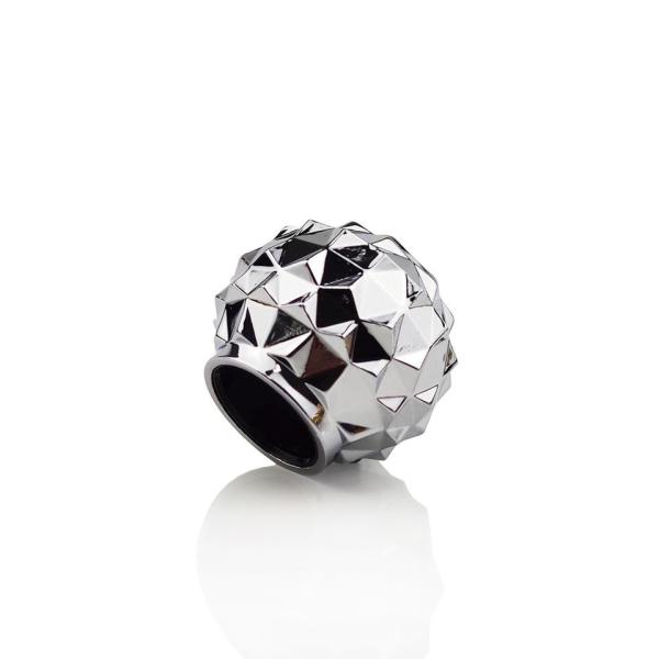 Quality Unique Style Custom Logo Shiny Silver Round Zamak Cap For Perfume Bottle Package for sale