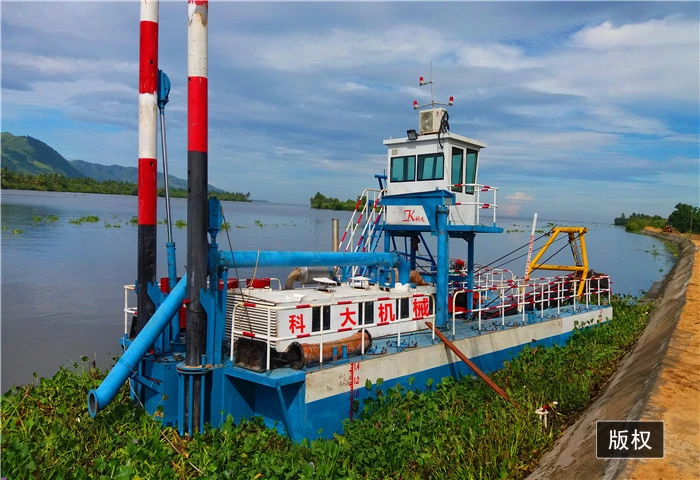 18" 3000m3/Hr Suction Dredger Ship 15m Sand Mining