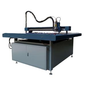 China Garment Cutter for Multi Layered Fabric Cutting Machine Cutting Thickness≤1.5mm-6.0mm wholesale