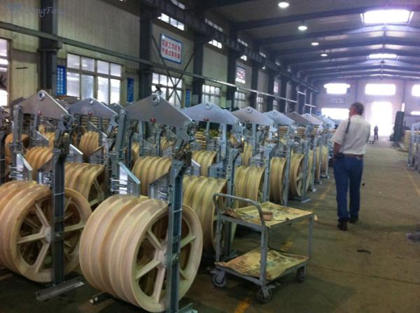 Quality Helicopter Stringing Blocks For Pulling Four Bundled Conductors for sale