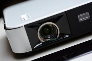 China Digital Slim Portable Smart Projector Built In Android Wifi 1280x800pixels Resolution wholesale