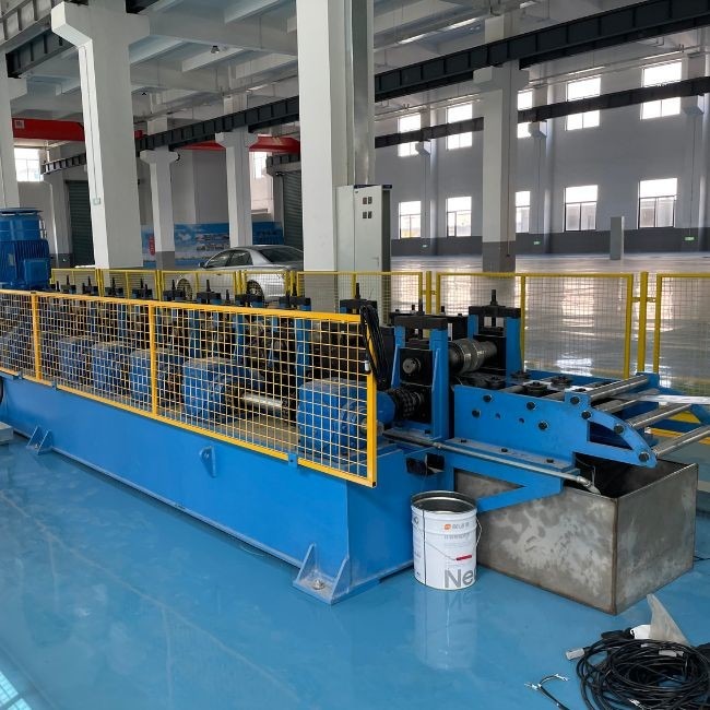 Galvanized Steel Stud And Track Roll Forming Machine With Servo Following Cut