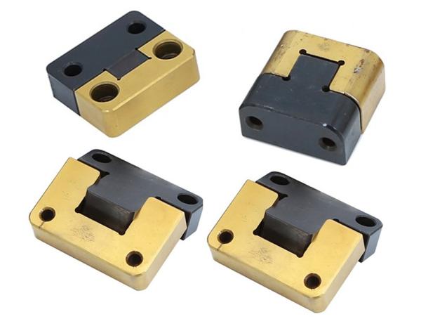 Quality Standard Locating Block DLC TiN Coating Core Pins Injection Molding for sale