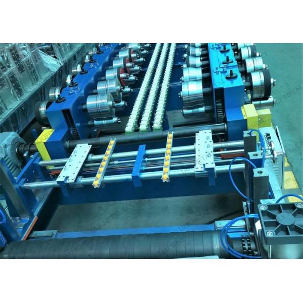 380V Metal Roofing Roll Former 1250mm Mineral Wool Sandwich Panel Machine