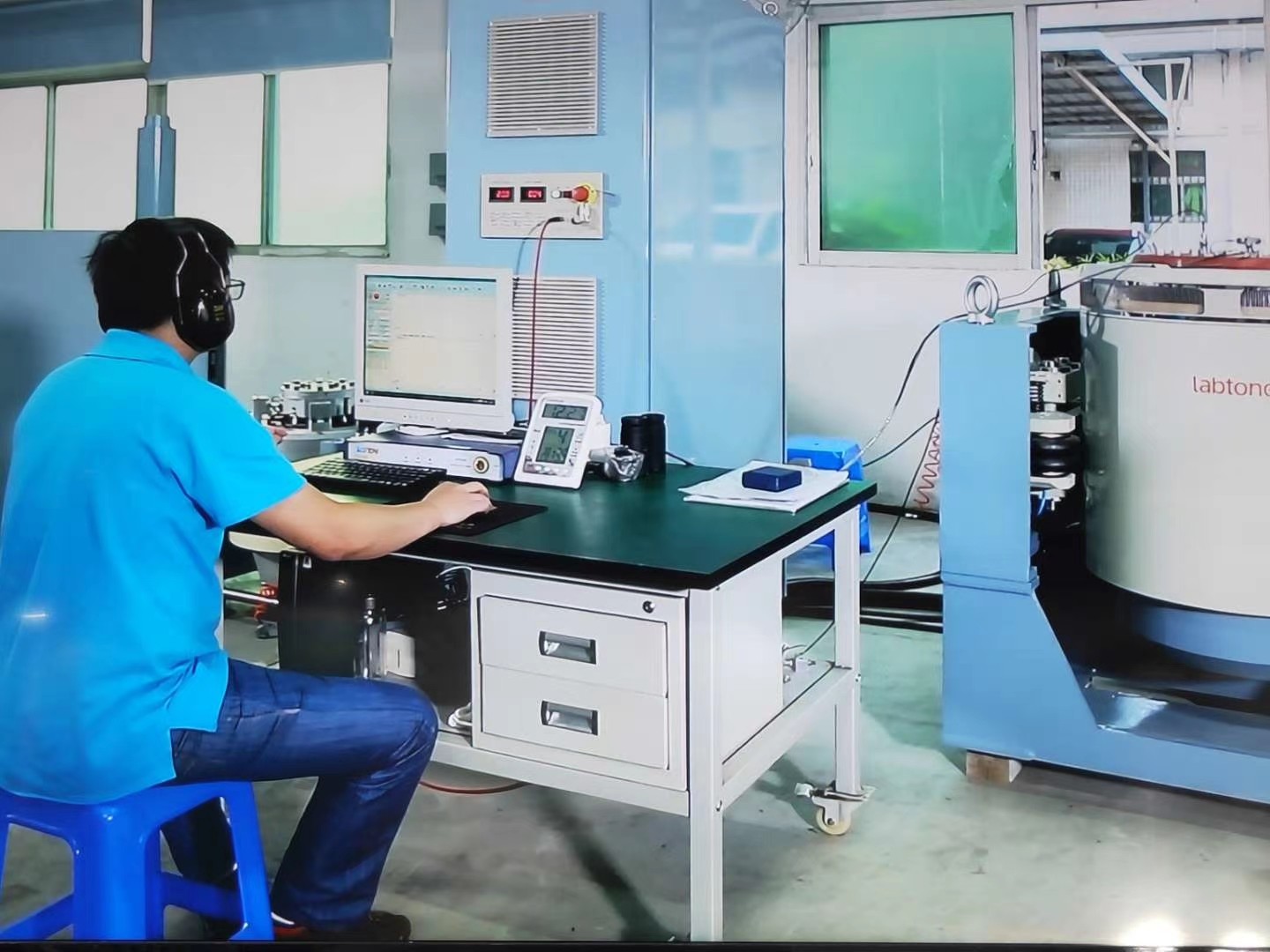 Air Cooled Vibration Test Machine For Battery With UL1642 / UN38.3