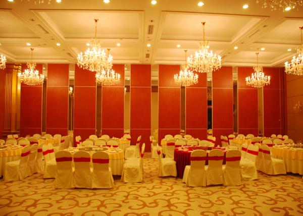 Quality Red Sliding Folding Partitions Movable Walls For Exhibition Place for sale