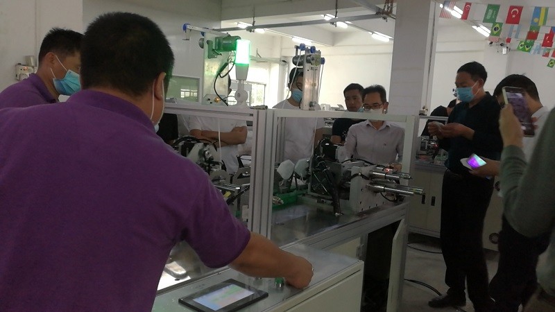 High Efficiency Face Mask Maker Machine / Pollution Mask Making Machine