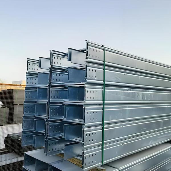 Adaptable Stainless Steel Raceway Cable Tray / Suspended Wall Mounted Cable Tray With Cover