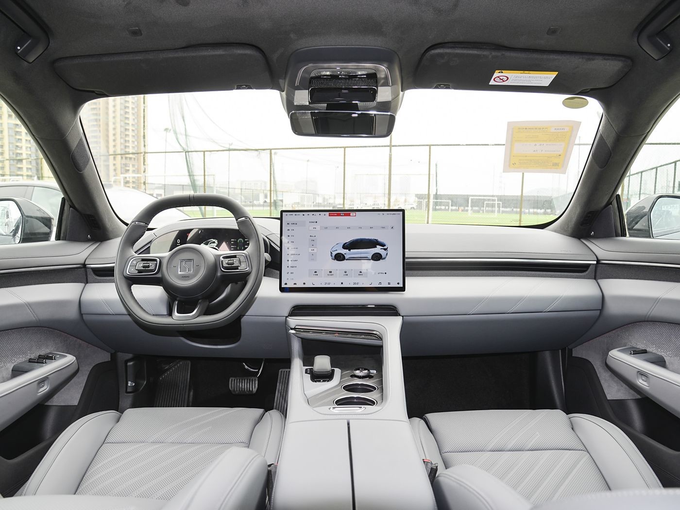 Zeekr 001 New Model 750 Km Long Range Limousine Electric Car with 0.25 Hours Charging Time and Pure Electric Energy with Big Space