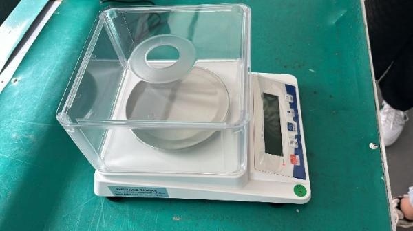 Quality Electronic Precision Balance Scale Weighing Scale Good Price  600g/0.01g for sale