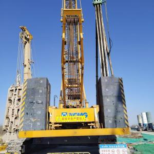 Highly Efficient And Maneuverable Used Crawler Mounted Mobile Crane XGC200 1043.8t.m