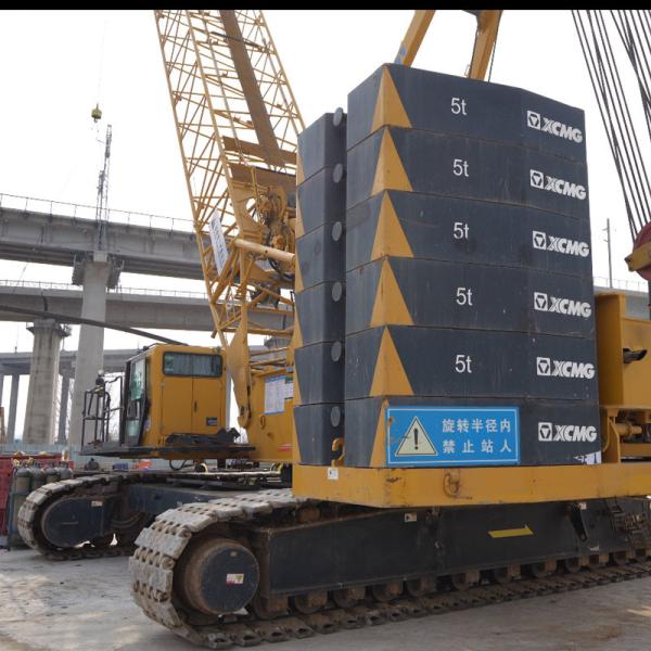 Quality Construction Used 300t Crawler Crane XCMG XGC300 for sale