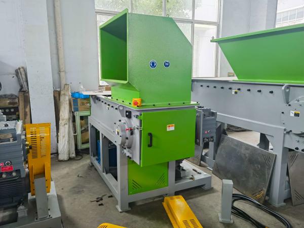 Quality Single Shaft Shredder For Plastic Melt Lumps 110KW for sale